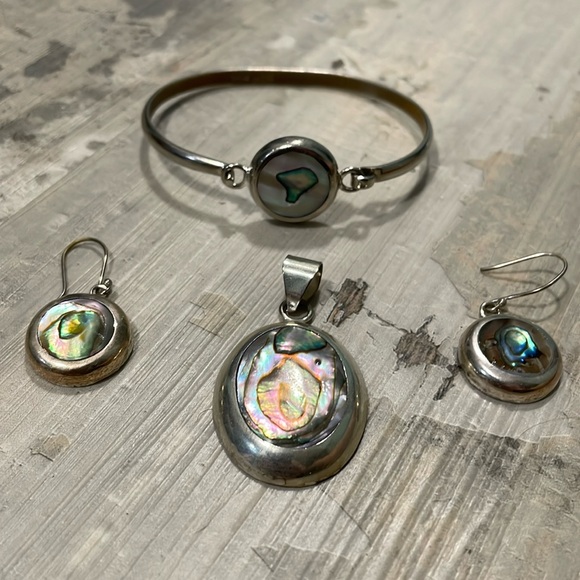 Bracelet, Pendant & Earrings Set Silver Color & Abalone Shell - Picture 1 of 5